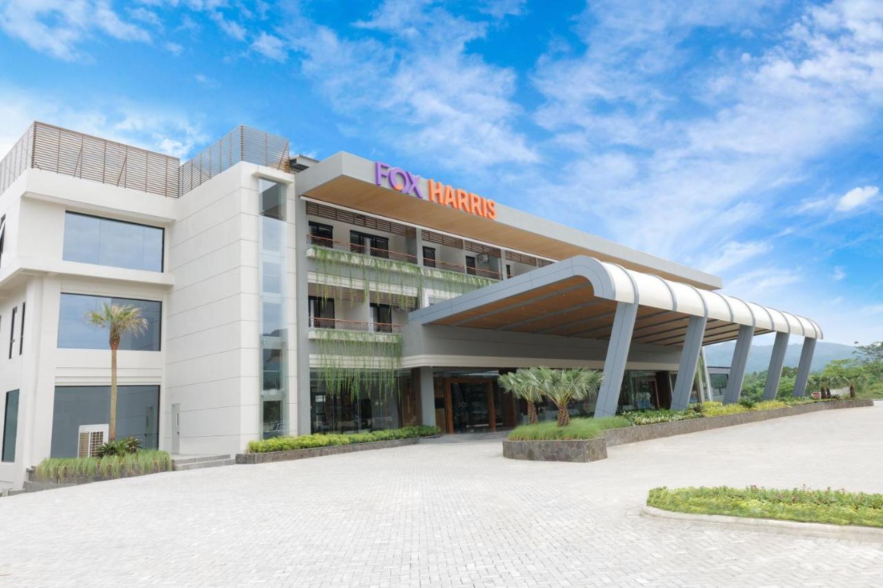 Fox Harris Hotel & Convention Banjarnegara Kültér fotó