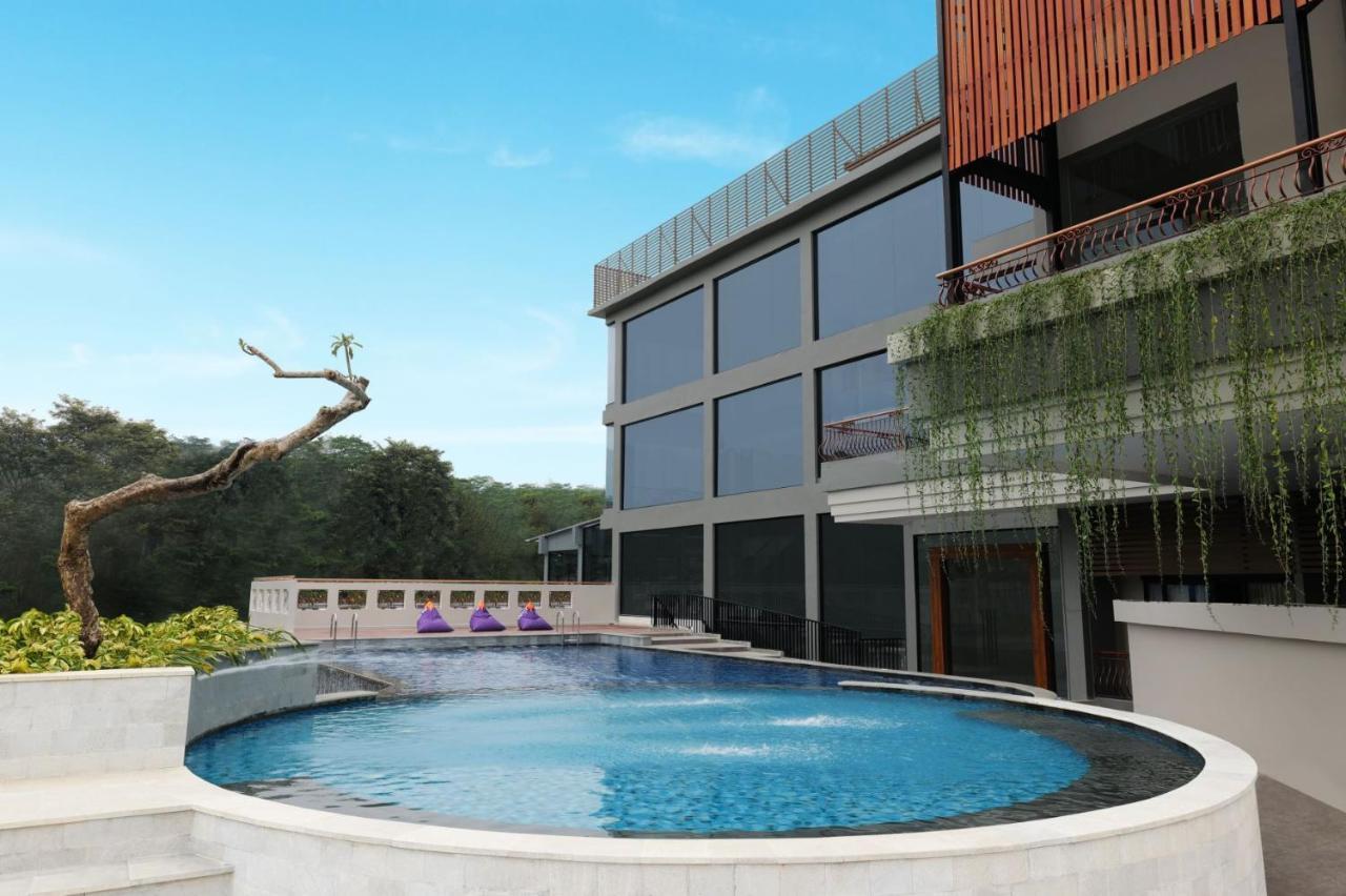 Fox Harris Hotel & Convention Banjarnegara Kültér fotó