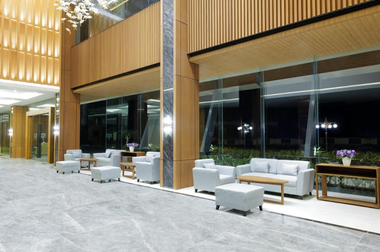 Fox Harris Hotel & Convention Banjarnegara Kültér fotó